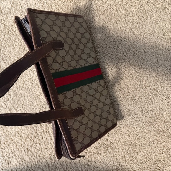 Gucci Brown Leather Zip Tote - Picture 5 of 16